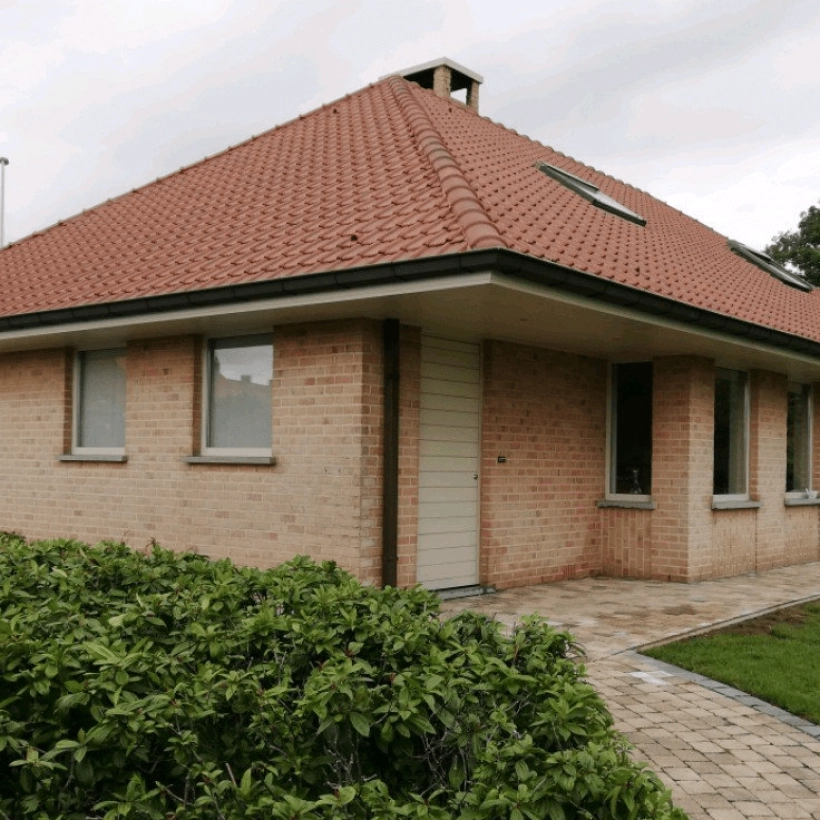 Dak ontmossen Zonnebeke